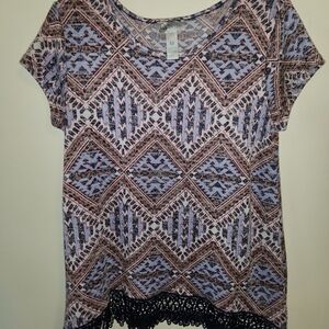 Just Be Geometric Short Sleeve Top with Lace Hem